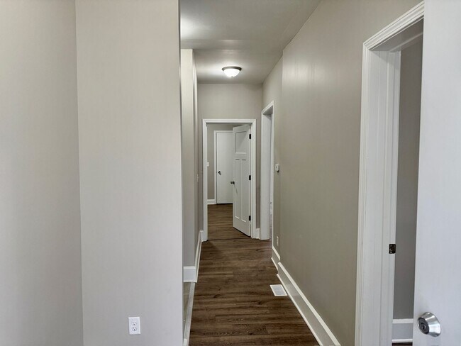 Building Photo - 4725 Southern Pkwy