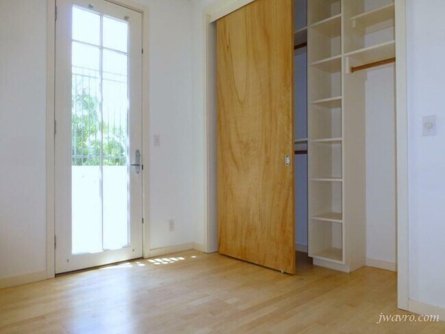 Building Photo - 2646 3rd St