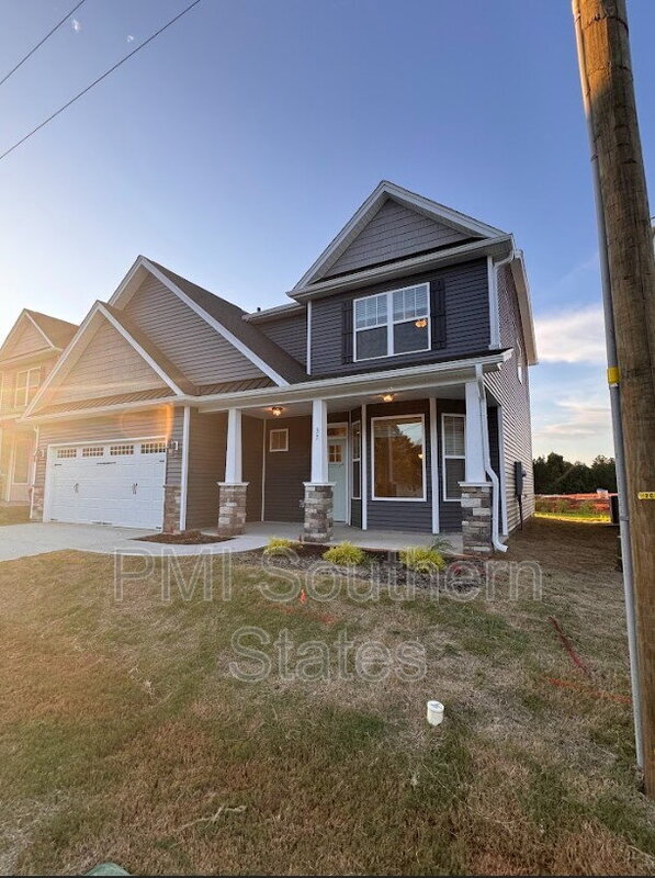 Building Photo - 37 Snowmill Rd