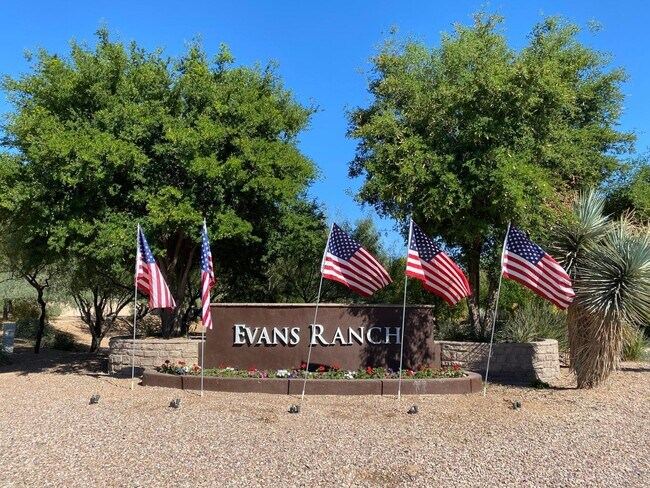 Building Photo - 1665 E Lafayette Ave