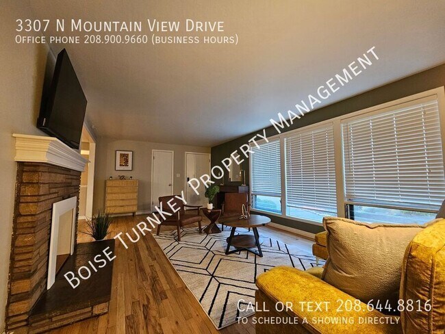 Building Photo - 3307 N Mountain View Dr