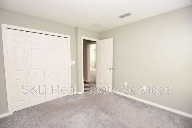 Building Photo - 749 Daphne Dr