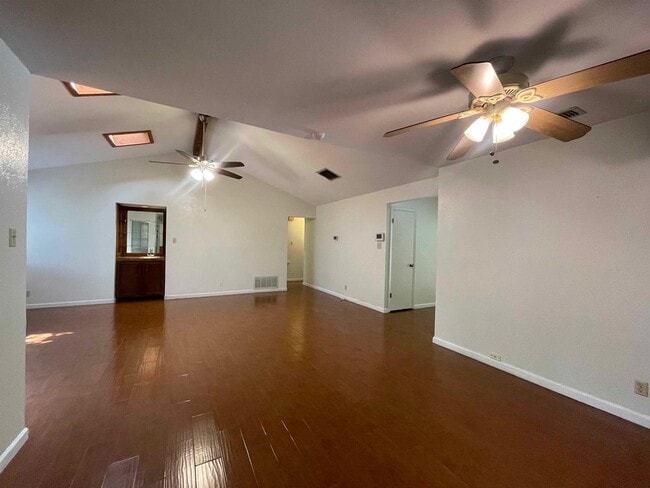 Building Photo - 8510 Timberwilde Dr