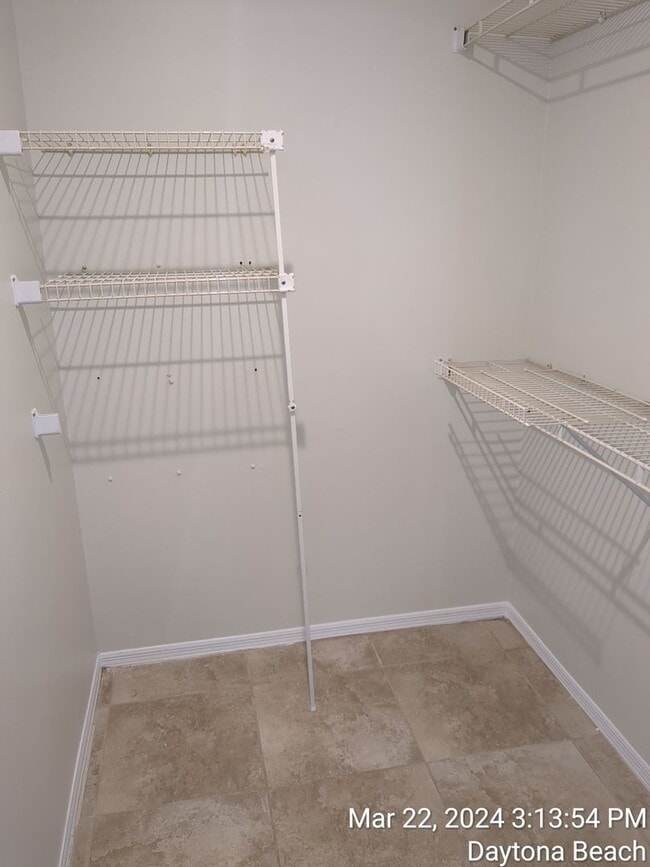 Building Photo - Spacious 4BR Home Minutes from Daytona Beach – Freshly Updated & Move-In Ready!