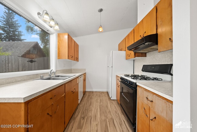 Building Photo - 4310 Needle Cir