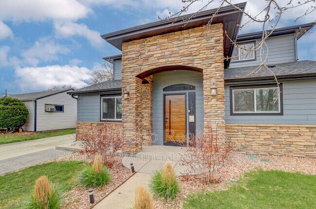 Building Photo - 2581 S Hazel Ct