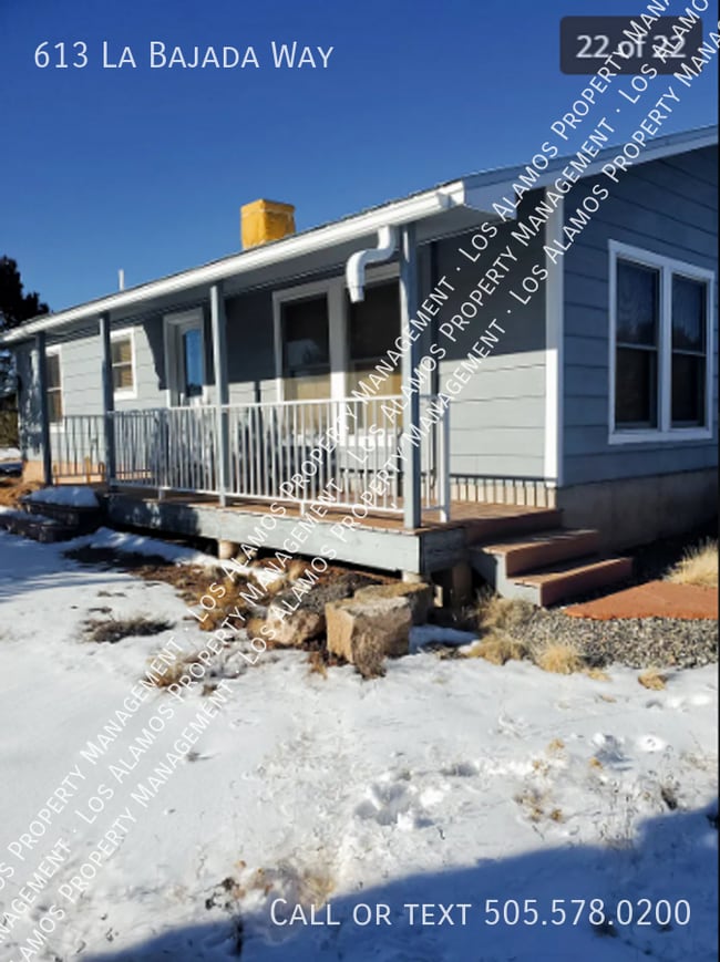 Building Photo - 613 La Bajada Way