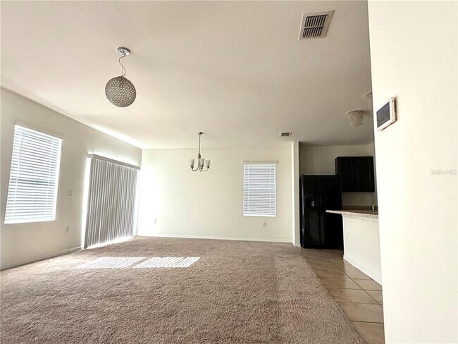 Building Photo - 540 Honey Bell Rd