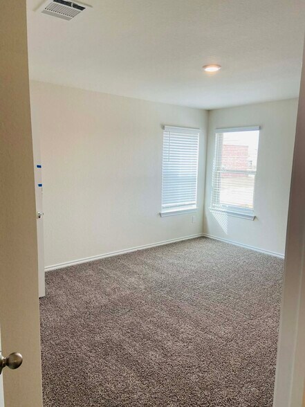 Upstairs second master - 305 Ginger Ave