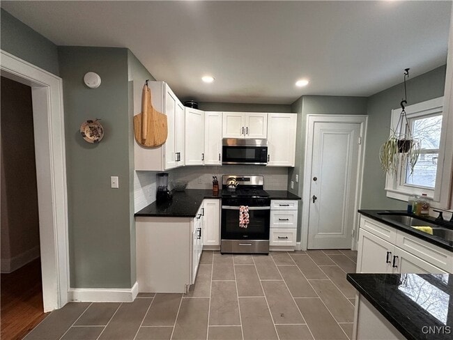 Building Photo - 1401 Euclid Ave