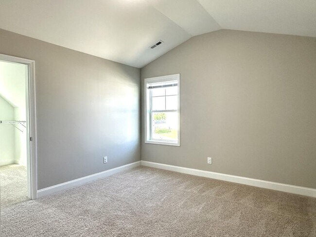 Building Photo - 3142 Hunting Lodge Rd