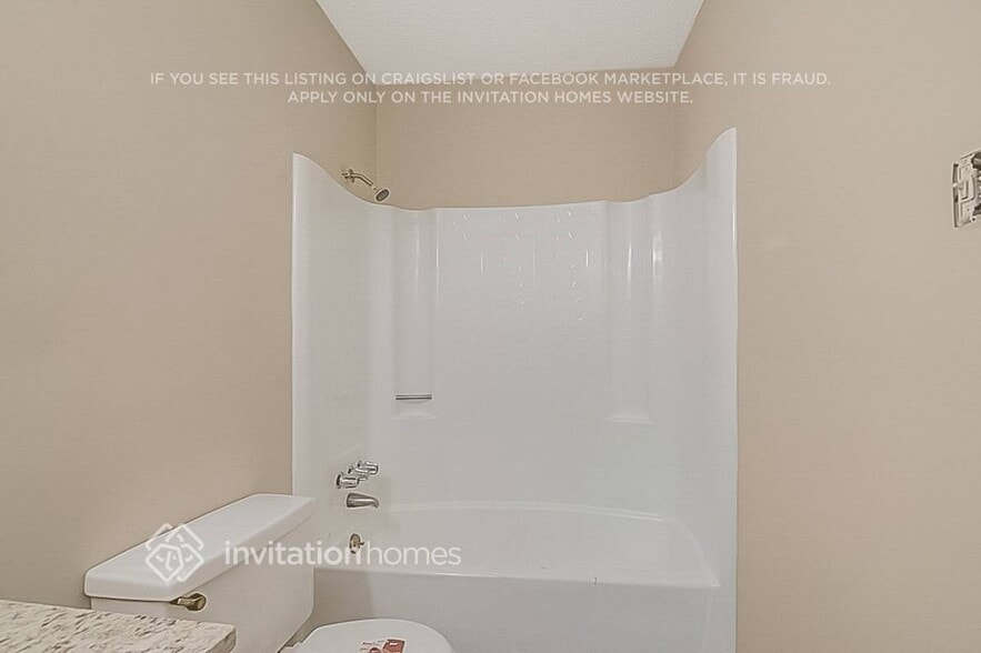 Building Photo - 1243 Gatehouse Dr