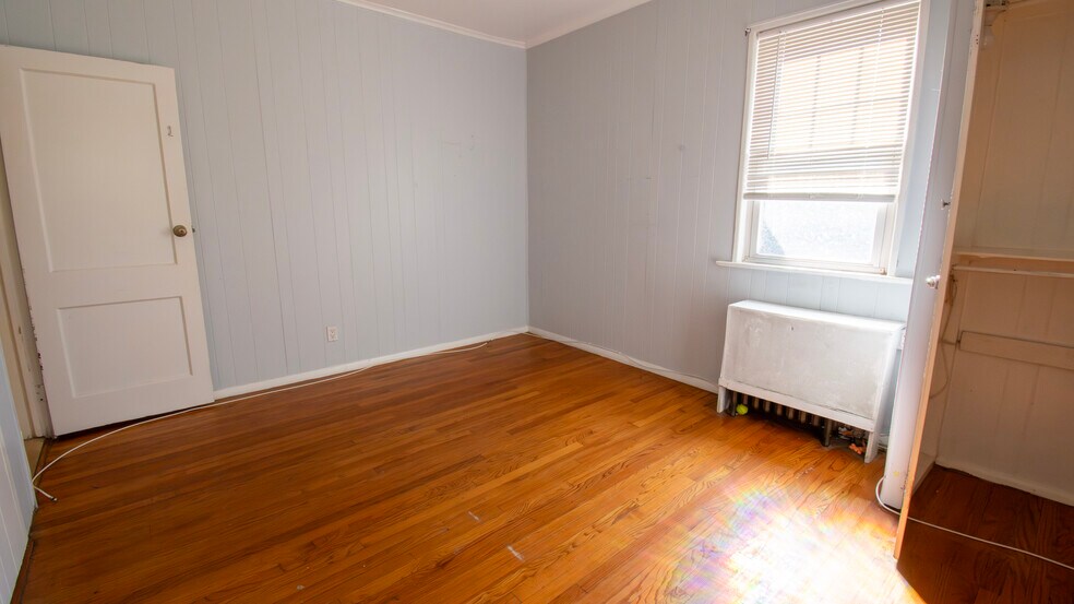 Building Photo - 840 Seaman Ave E