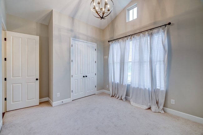Building Photo - 775 Westcott Ln