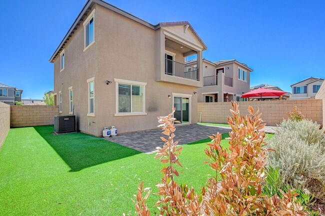 Building Photo - MODERN 2 Story, 3 Bedroom Home near Aliante!