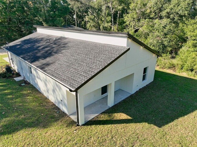 Building Photo - 13527 SW 100th Ln