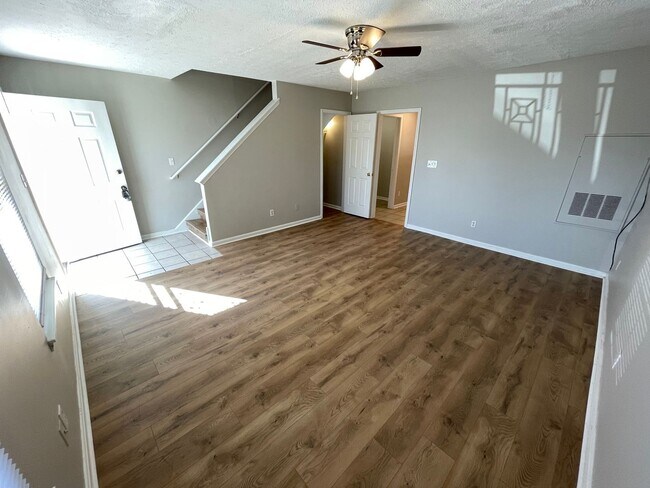 Building Photo - Cute, Efficient, and Affordable Home