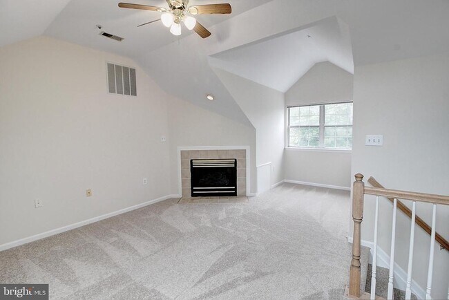 Building Photo - 925 Jubal Way