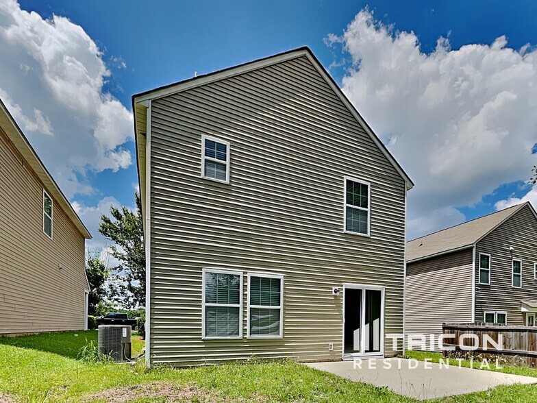 Building Photo - 1576 Rabon Farms Ln