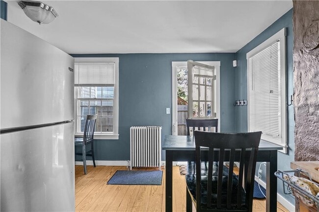 Building Photo - 26 Perry St