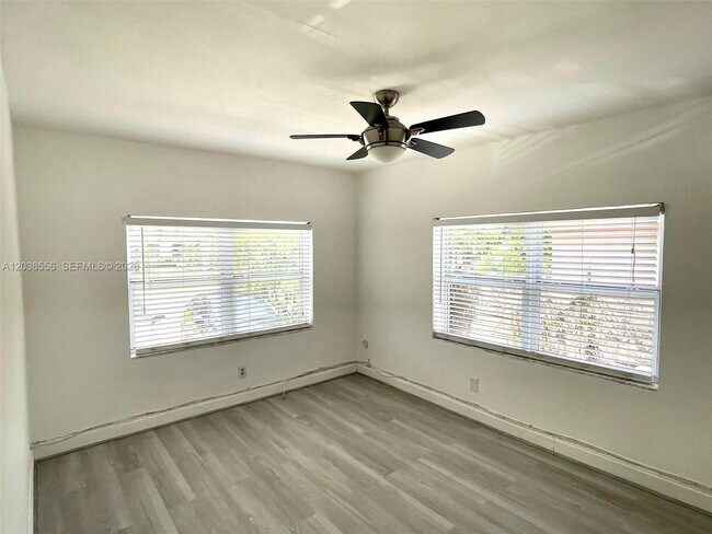 Building Photo - 1612 NE 110th Terrace