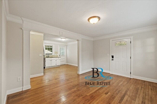 Building Photo - 1579 Walker St SE