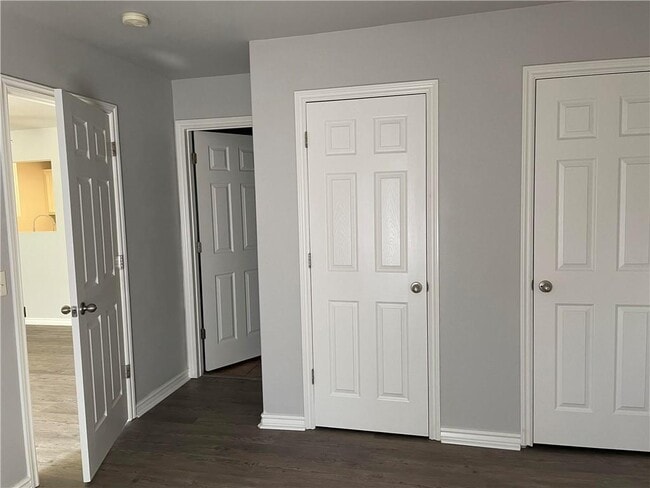 Building Photo - 279 Graystone Cir