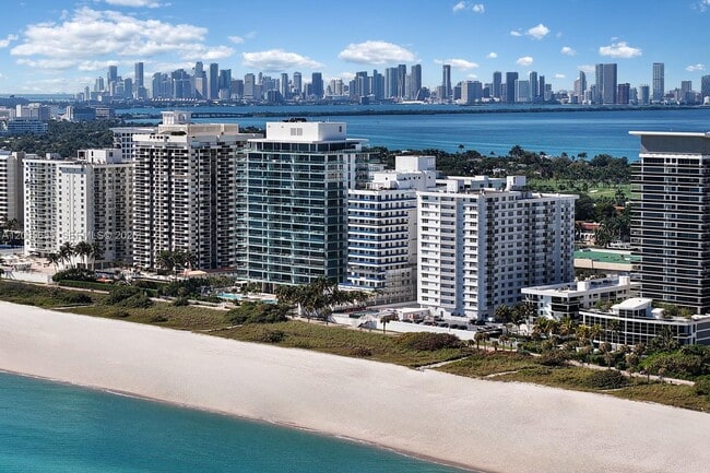 Building Photo - 5801 Collins Ave