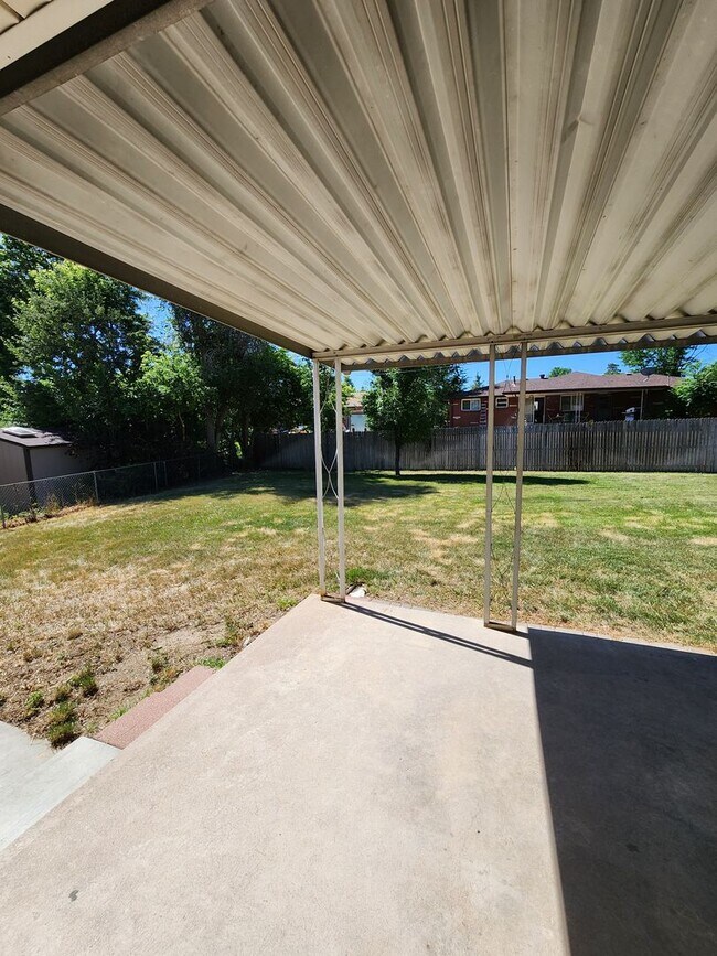 Building Photo - Nice Ranch Style home in Highly desired SW...