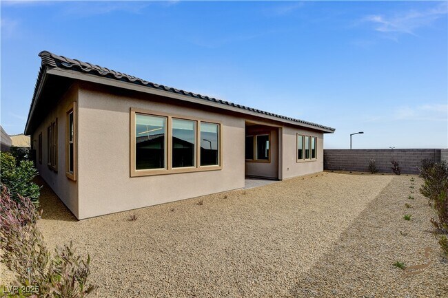 Building Photo - 11837 Grassy Pln Ave
