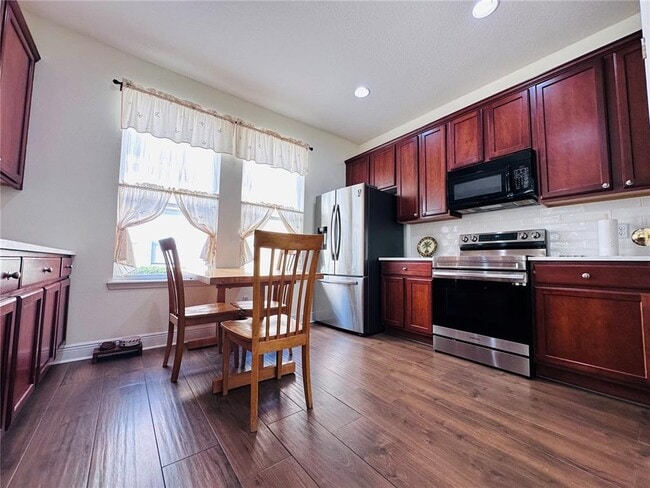 Building Photo - 10801 Spider Lily Dr