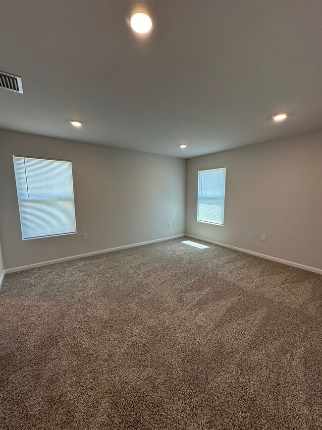 Building Photo - Rivers Landing Subdivision 3 bedroom 2 Bat...