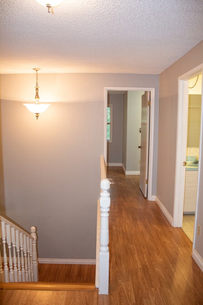 Building Photo - 7147 Mecklem Rd