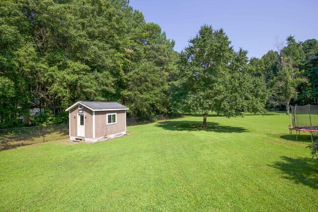 Building Photo - Charming 3-Bed, 2-Bath Home in Pittsboro's Serene Olde Farm Neighborhood! ?????