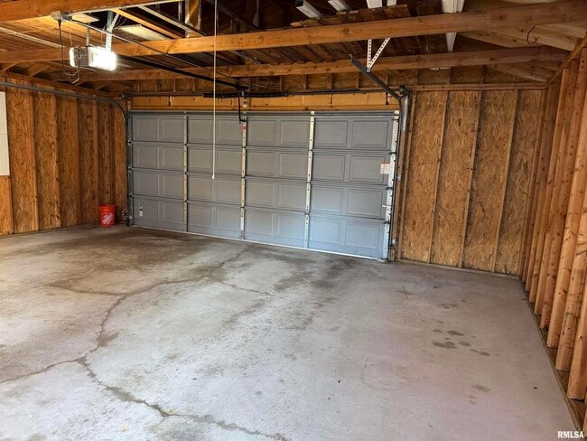 Building Photo - 1020 Brown St