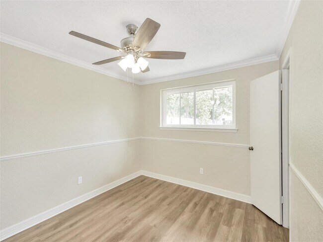 Building Photo - 2311 Lemonwood Ln