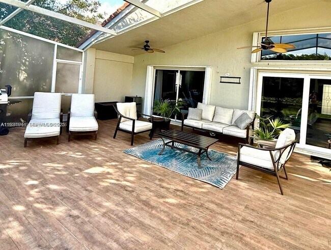 Building Photo - 388 Carrington Dr