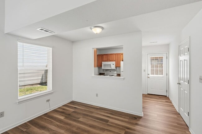 Building Photo - 2412-2414 Calder Ct.