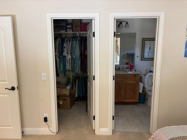 Building Photo - Beautiful 3BD 3.5BA House in La Jolla