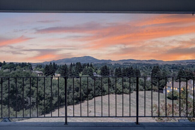 Building Photo - Mt. Diablo View Home in Danville Ranch | 4BR + Bonus Room | Top-Rated Schools