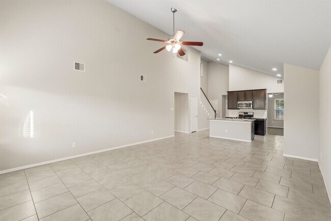 Building Photo - 2202 Tannin Trce