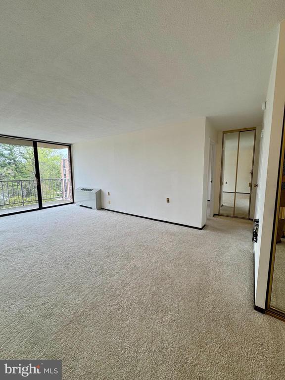 Building Photo - 801 Yale Ave