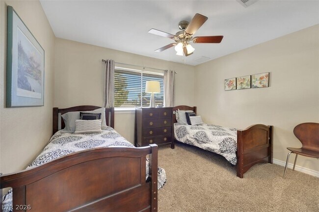 Building Photo - 3225 Mountain Spring Rd