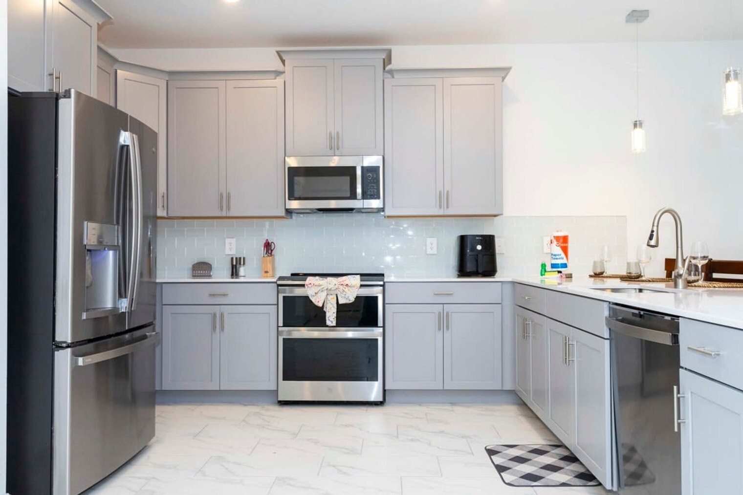 Building Photo - 9202 Sommerset Hills Dr