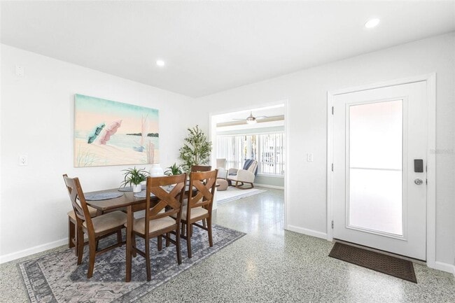 Building Photo - 108 11th Ave