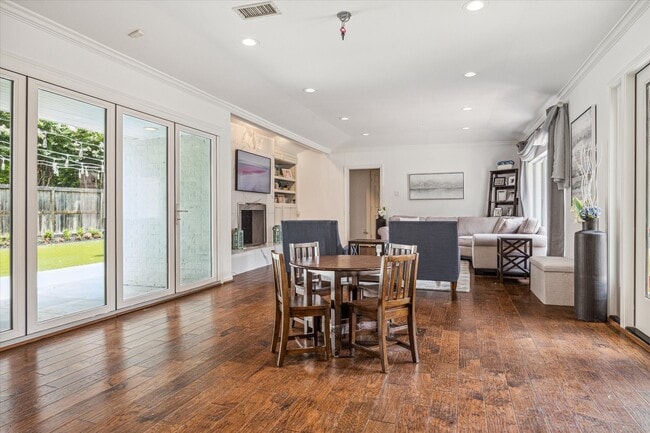 Building Photo - 6249 Olympia Dr