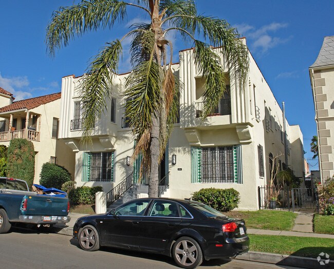 Building Photo - 458 N Curson Ave