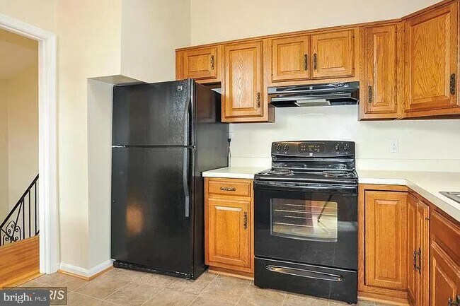 Building Photo - 8707 Greystone Pl