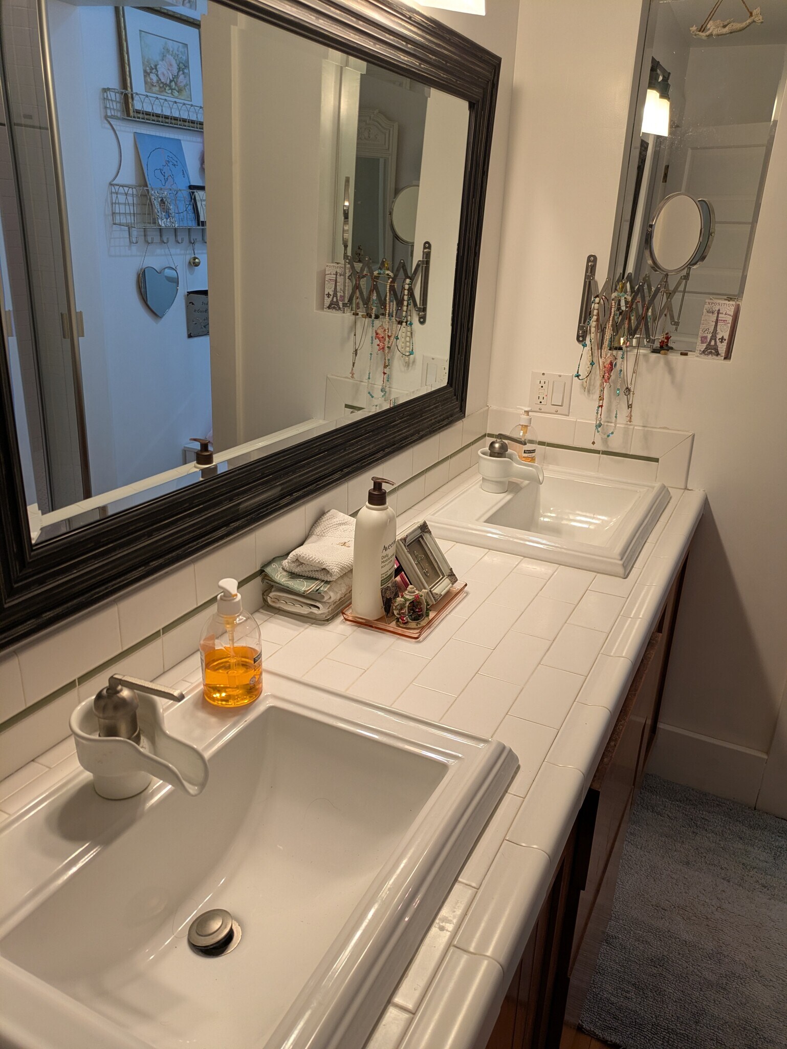 Building Photo - 522 E Maple Ave