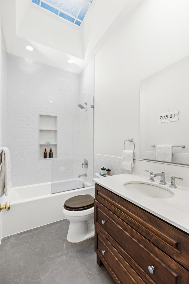 Building Photo - 1111 Bloomfield St